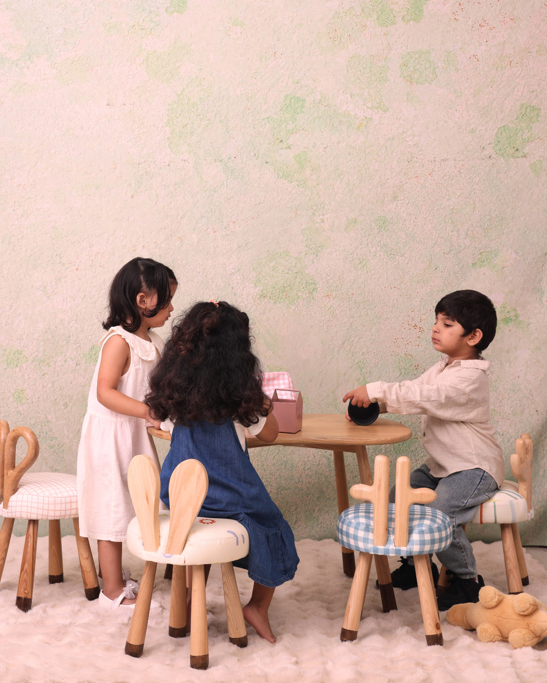 Playroom Party Set (4 chairs + table)