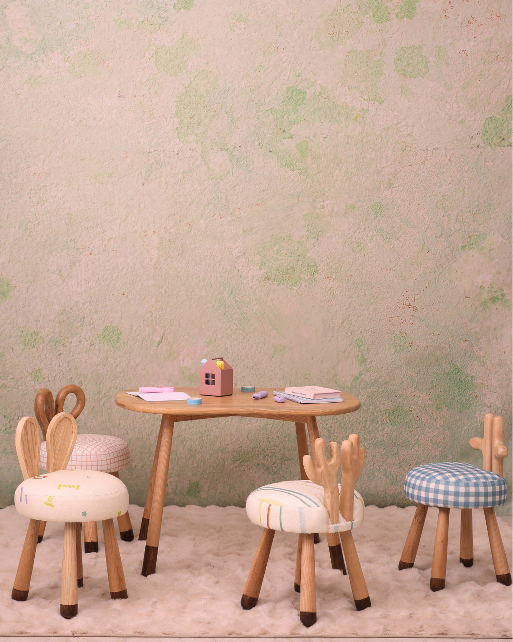 Bunny Builder mini chair