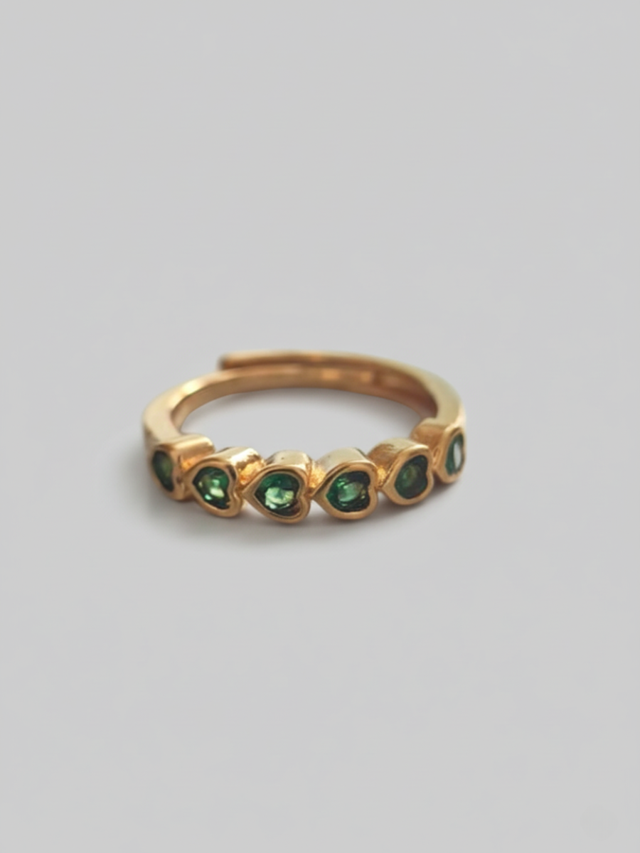 Heart Shaped Green Stone Gold Minimal Ring
