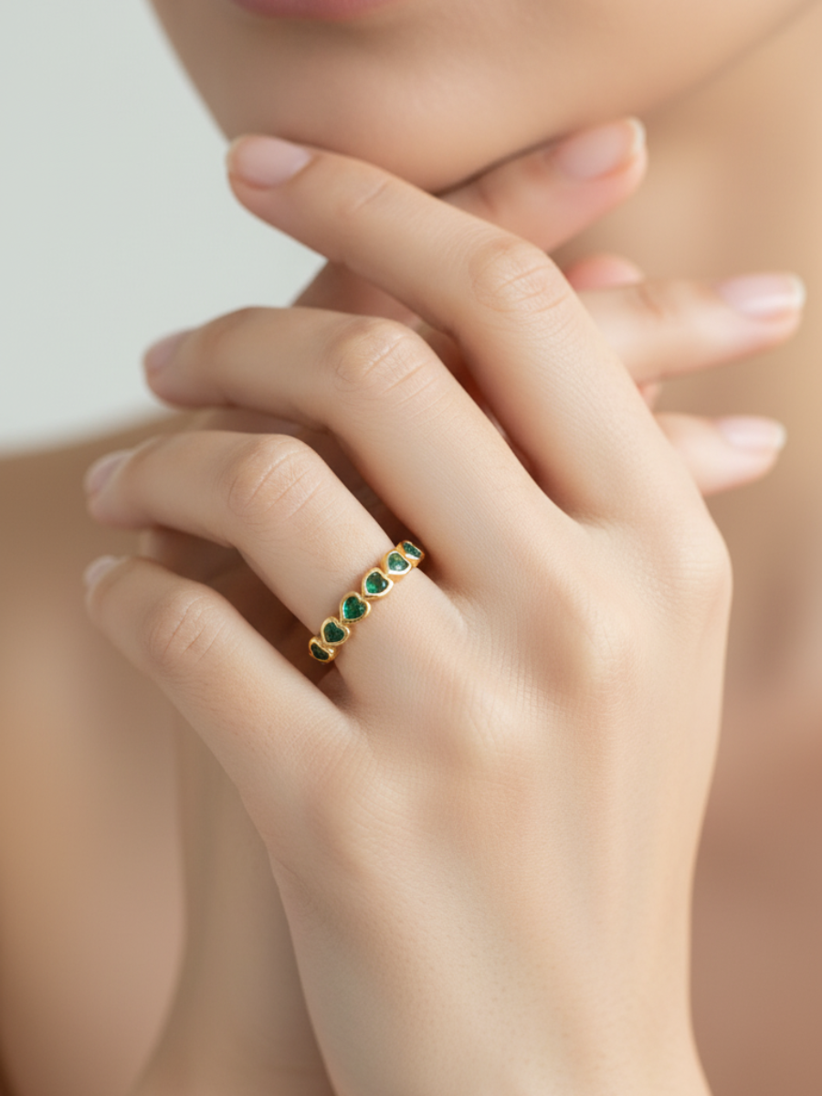 Heart Shaped Green Stone Gold Minimal Ring